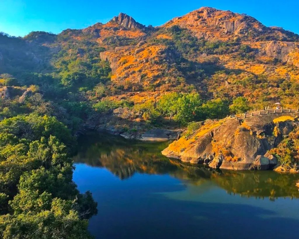 Mount Abu Rajasthan tourist destination – Dev_B Tour & Travels