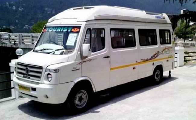 Tempo Traveller – Dev_B Tour & Travels